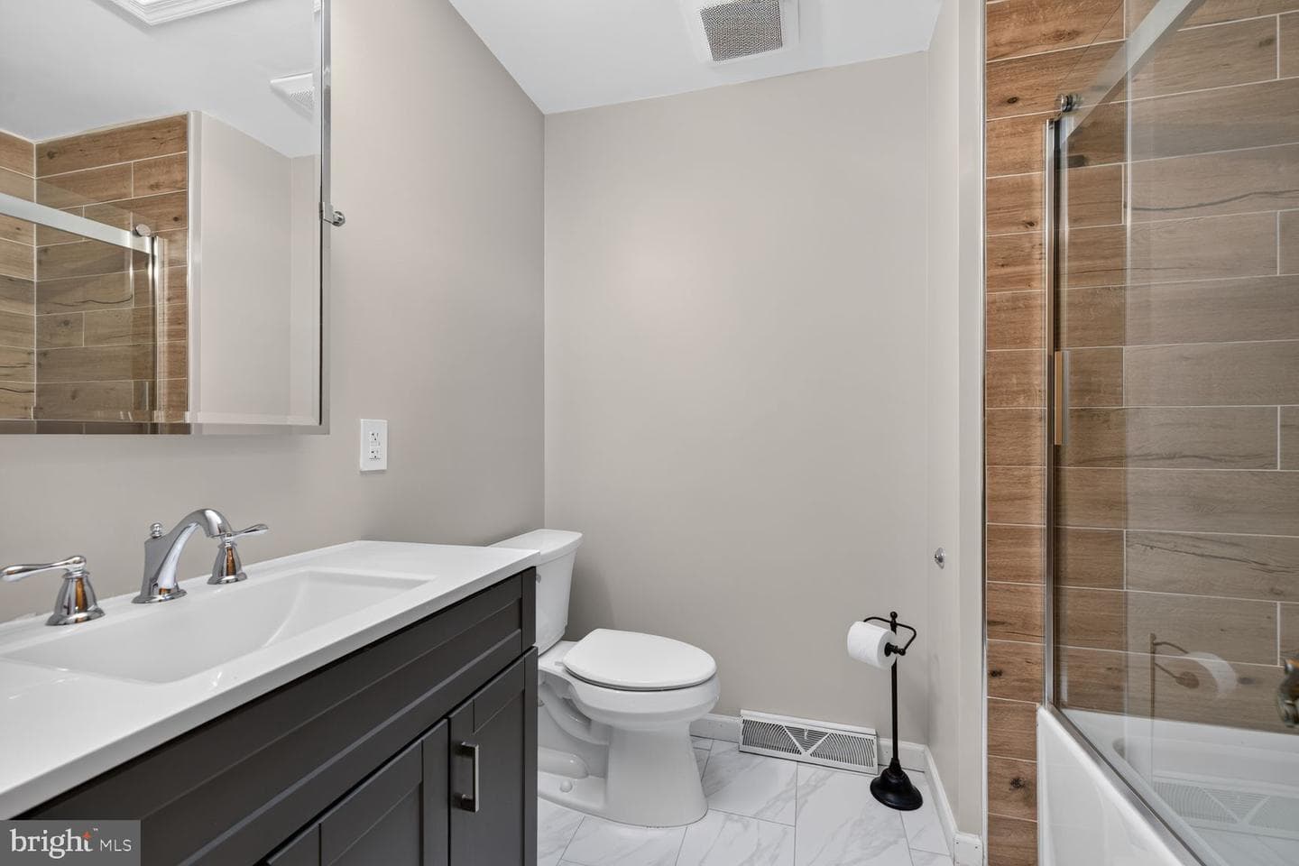 13728 Pryor Road photo 11