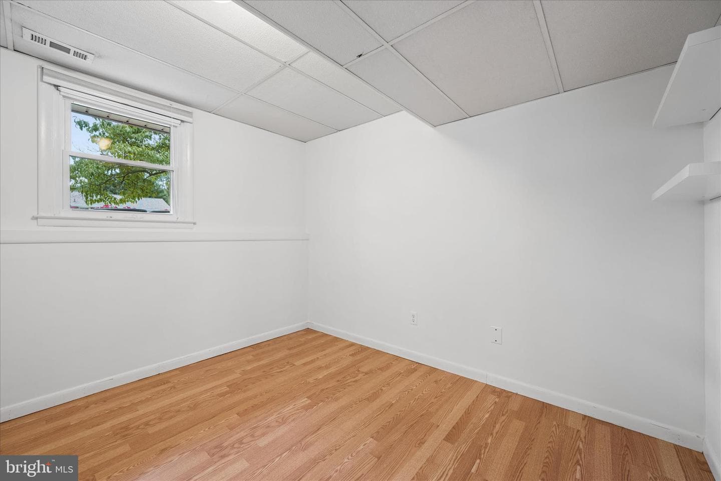 1607 Wise Road photo 21