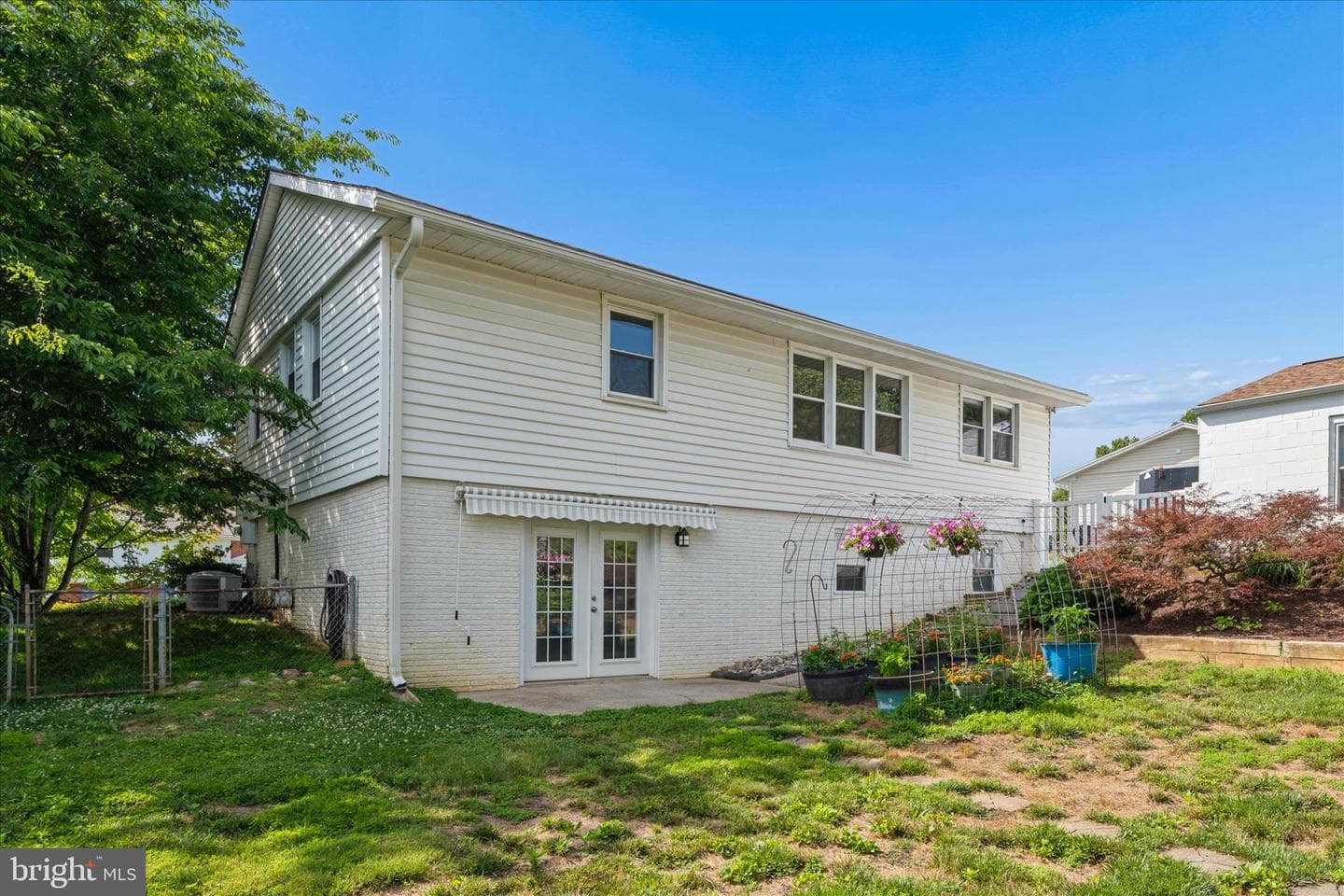 1607 Wise Road photo 32