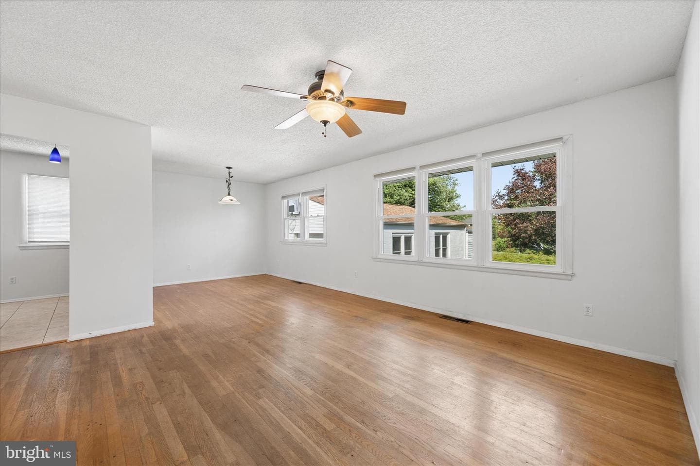 1607 Wise Road photo 7
