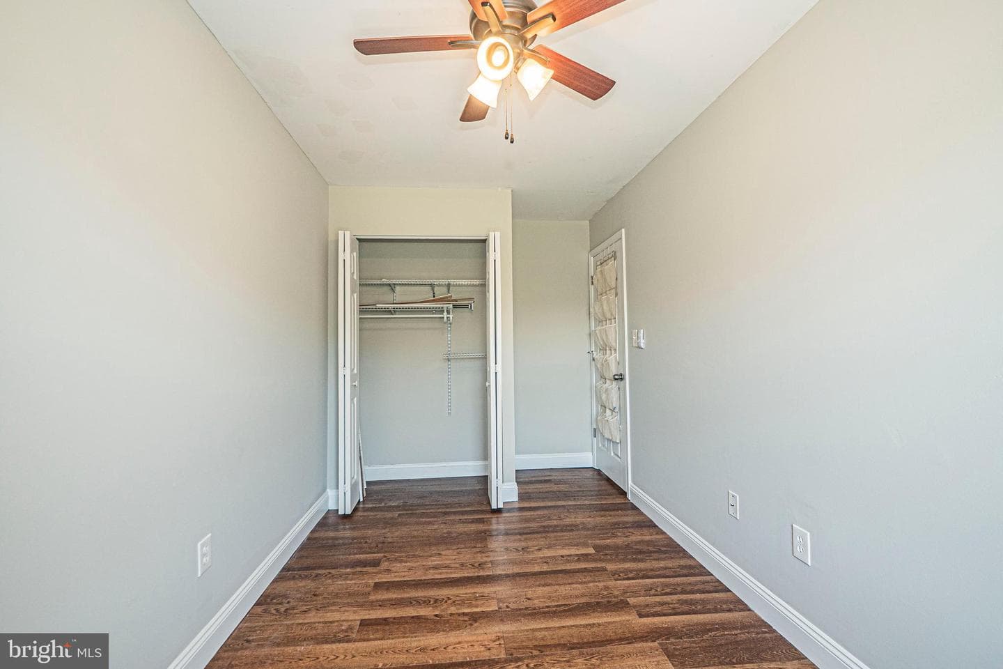 532 Essex Place photo 25