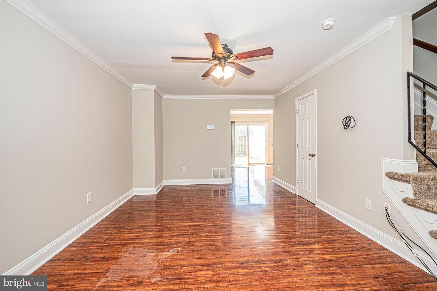 532 Essex Place photo 4