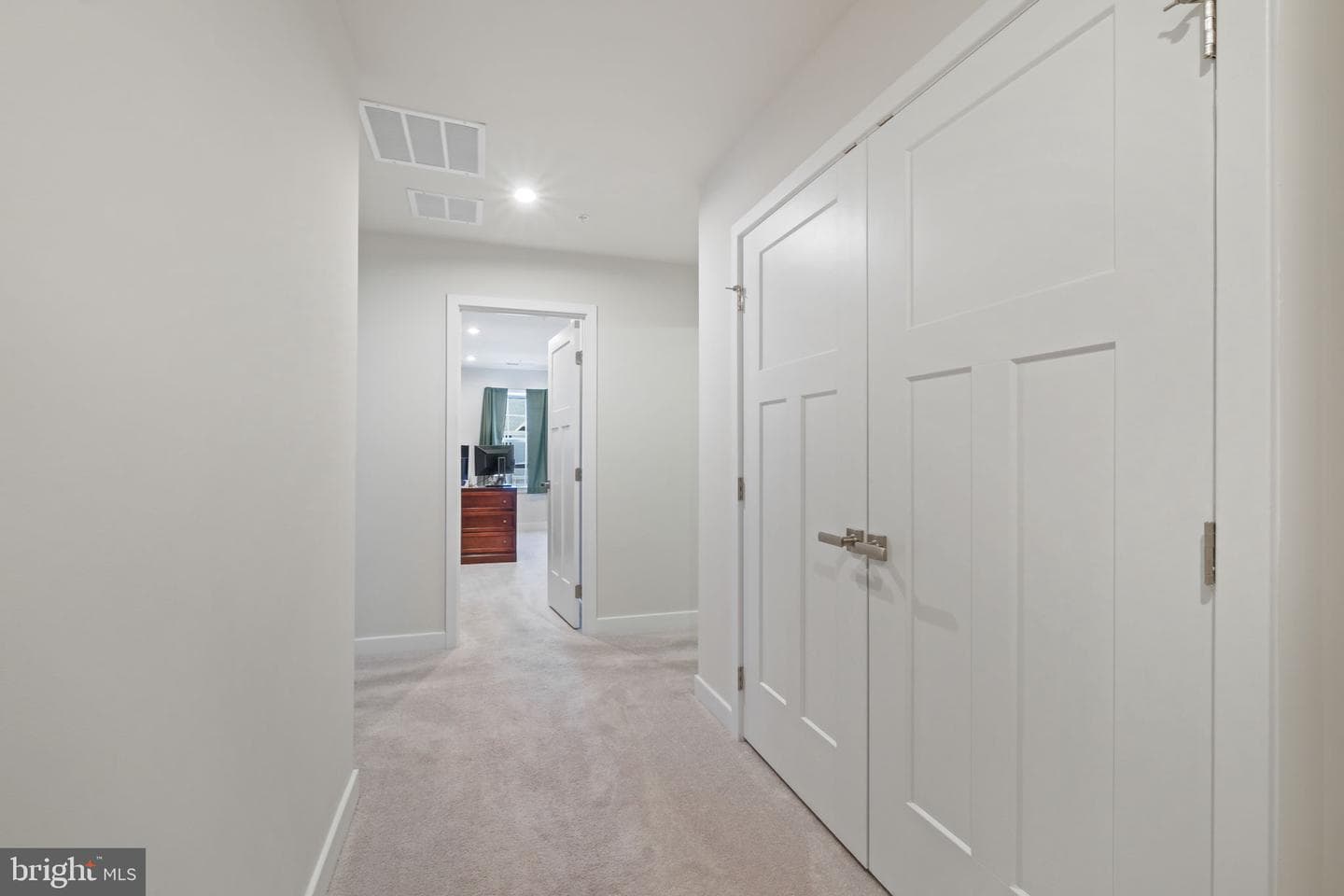 5311 Crape Myrtle Drive photo 12