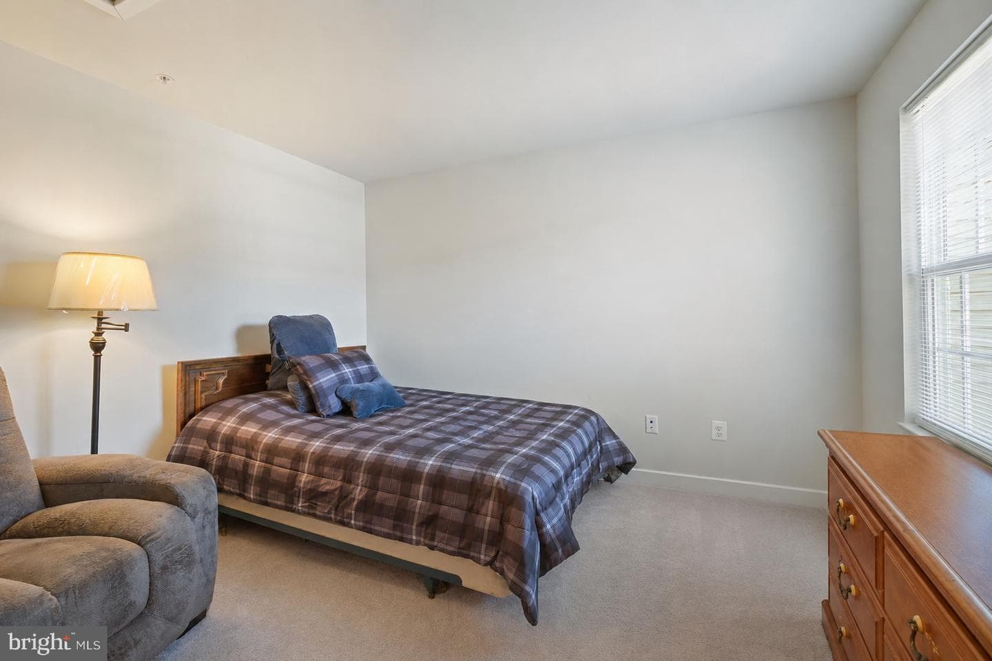 5311 Crape Myrtle Drive photo 15
