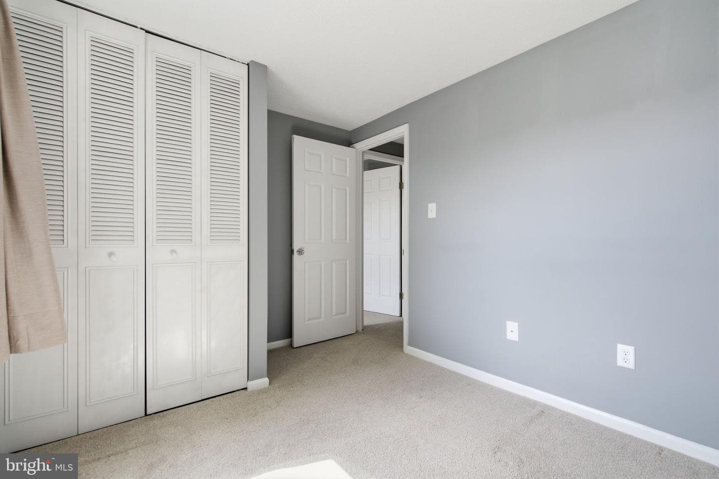 512 Riggs Court photo 17