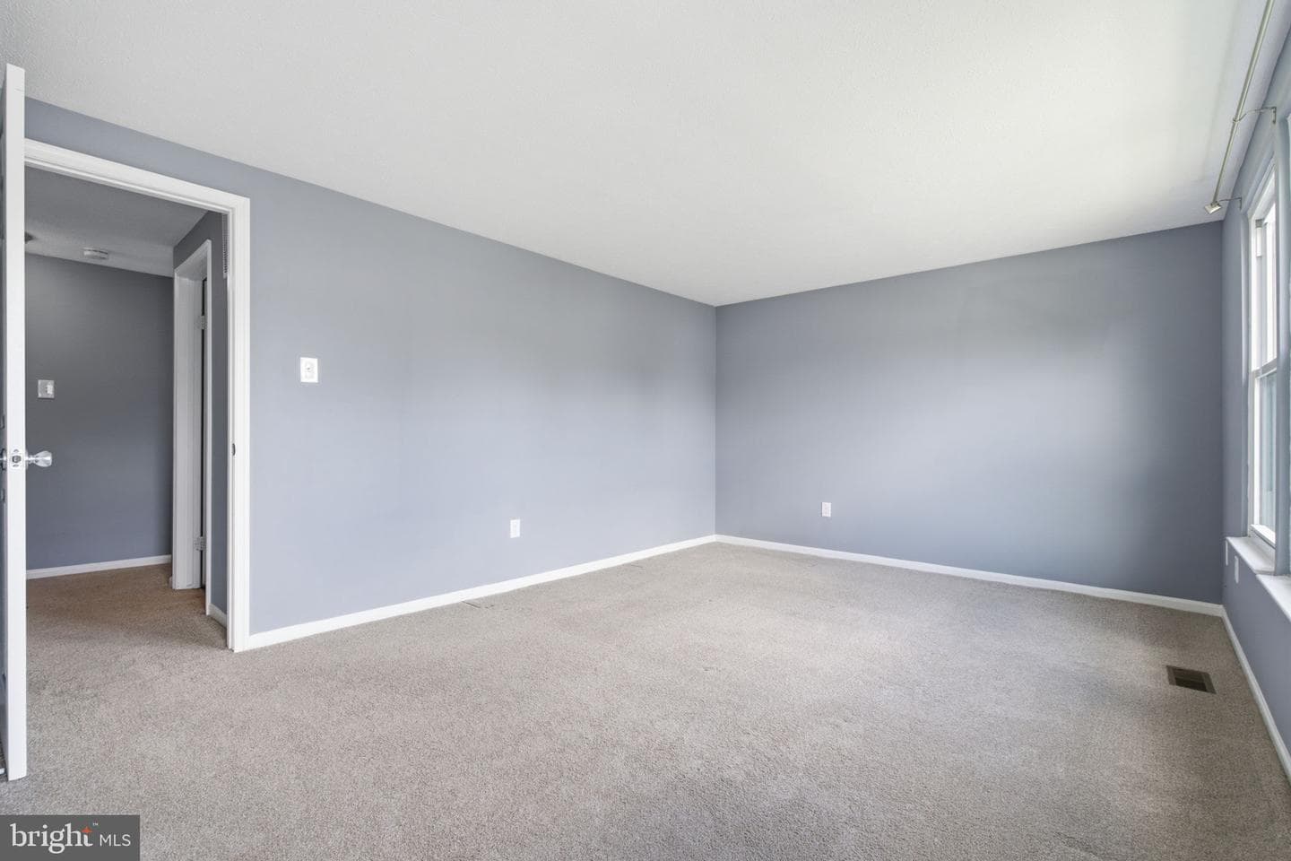 512 Riggs Court photo 22