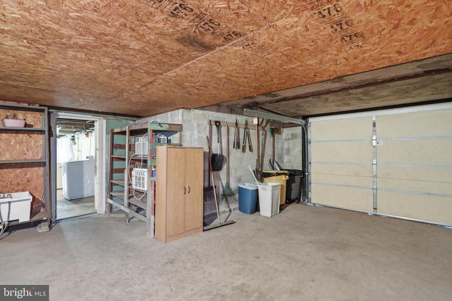 905 Oak Street photo 25