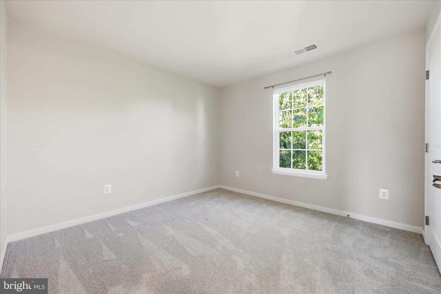 6914 Cardozo Street photo 32