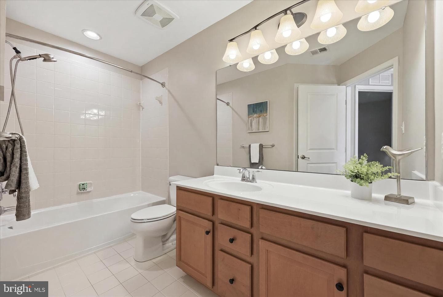 6914 Cardozo Street photo 34