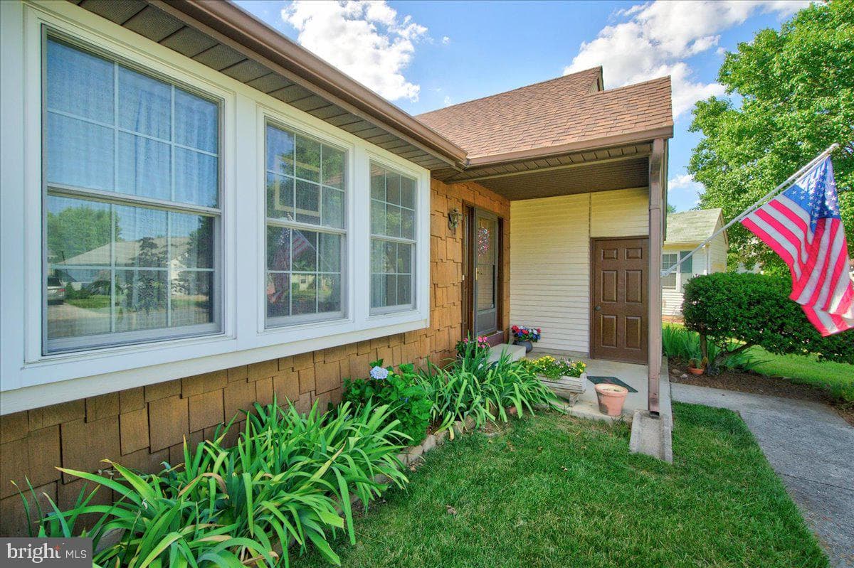 7047 Catalpa Road photo 51