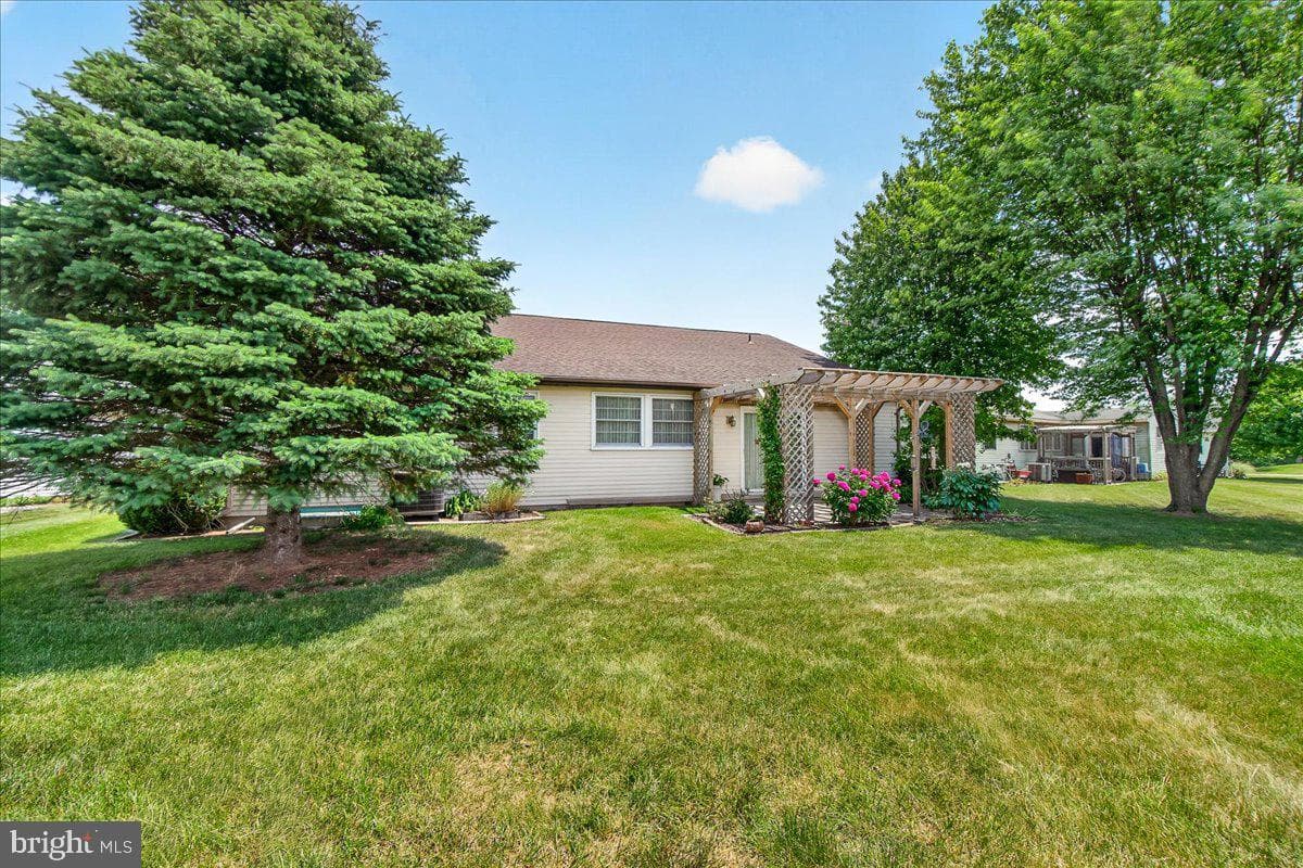 7047 Catalpa Road photo 62