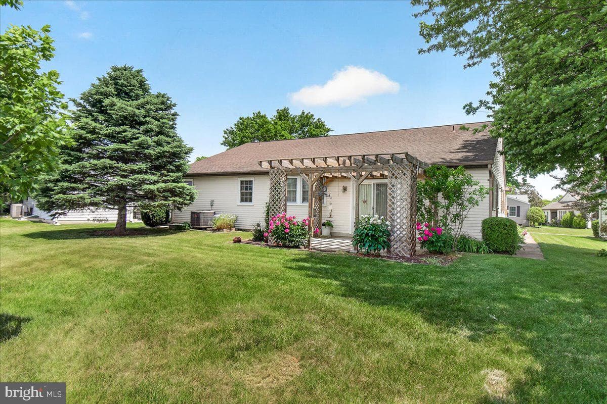 7047 Catalpa Road photo 66