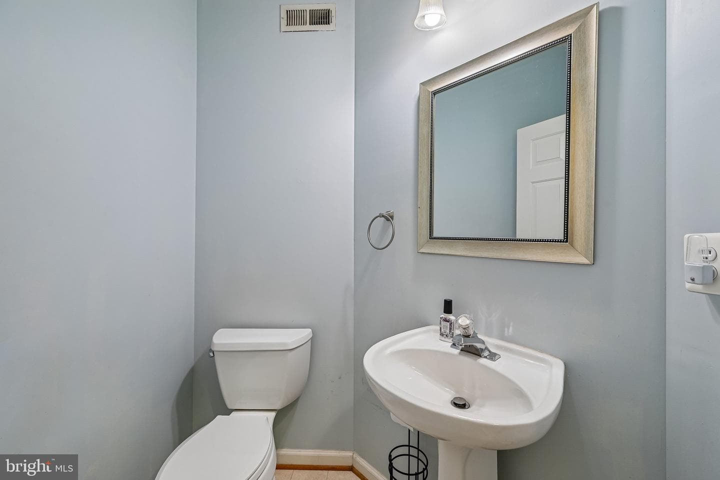 1724 Emory Street photo 21