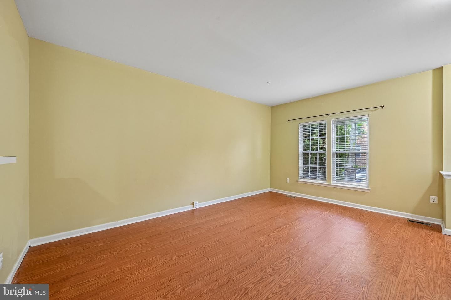 1724 Emory Street photo 9