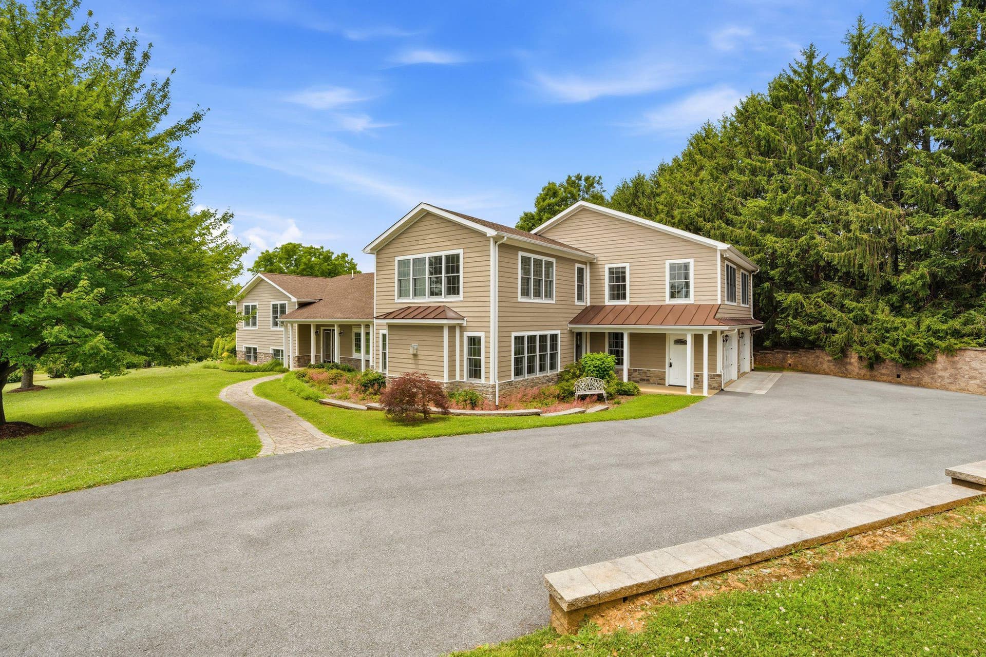 7331 Holter Road, Middletown