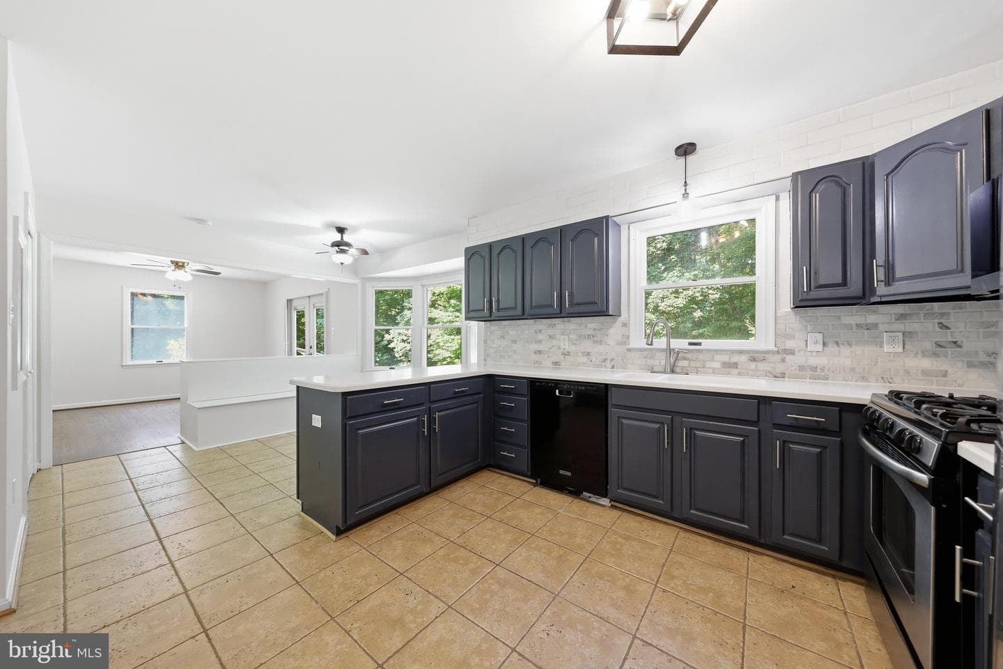 4206 Basford Road photo 10