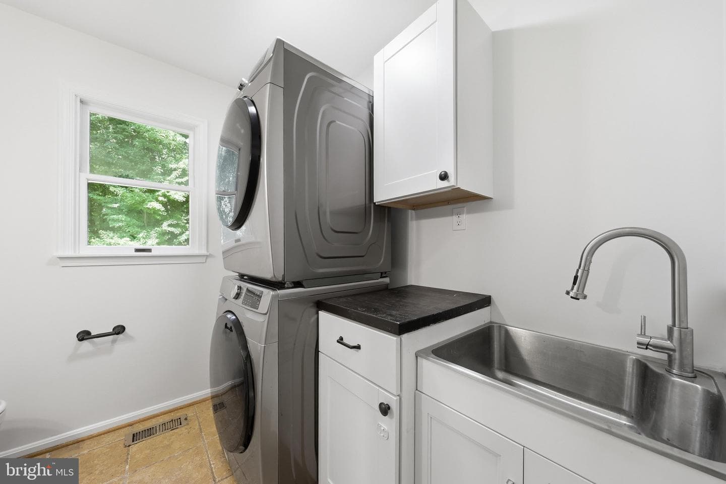 4206 Basford Road photo 26