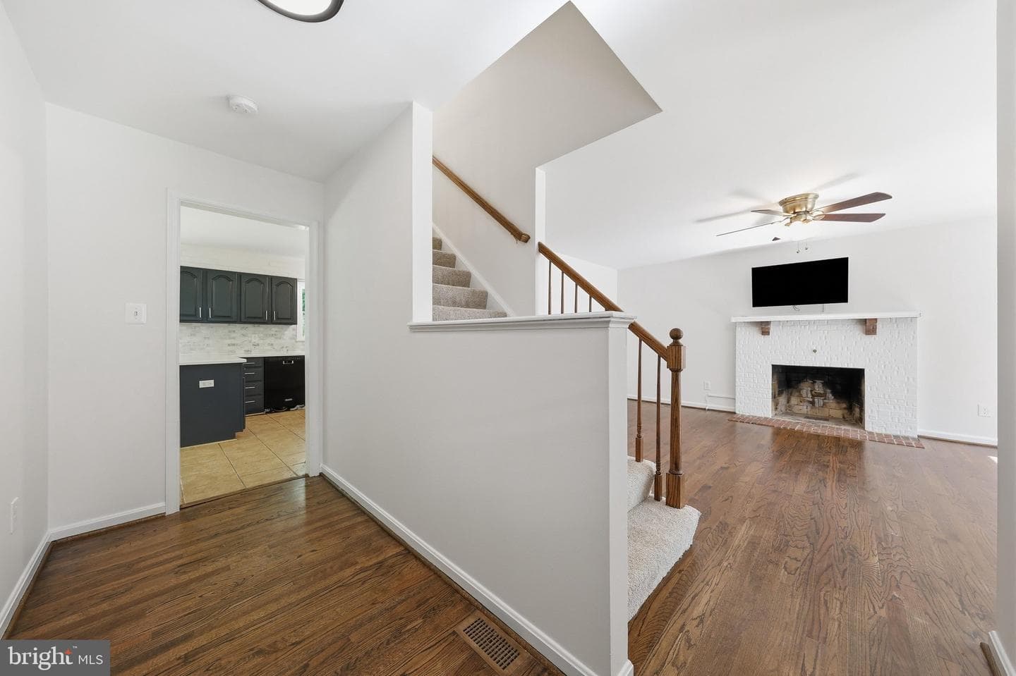 4206 Basford Road photo 8