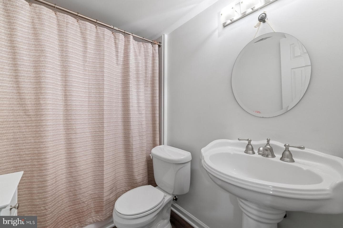 4002 Wedge Court photo 49