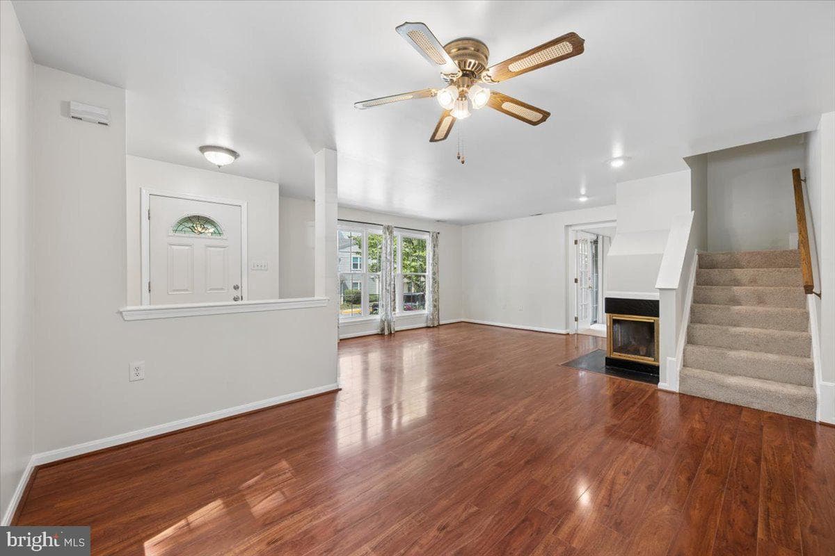 2611 Warren Way photo 12