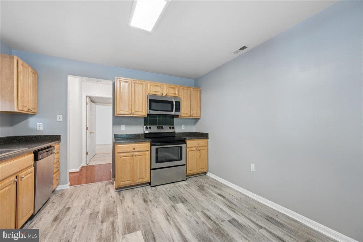 2611 Warren Way photo 18