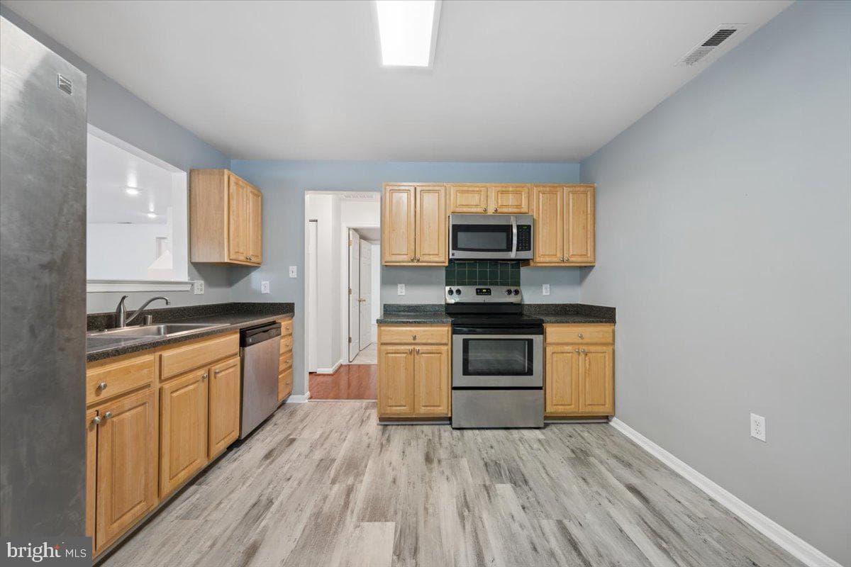2611 Warren Way photo 19