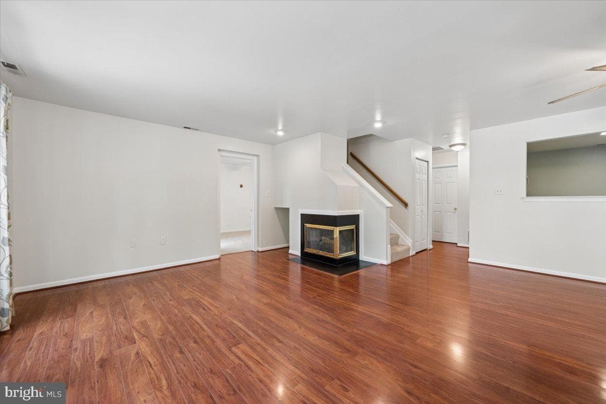 2611 Warren Way photo 6