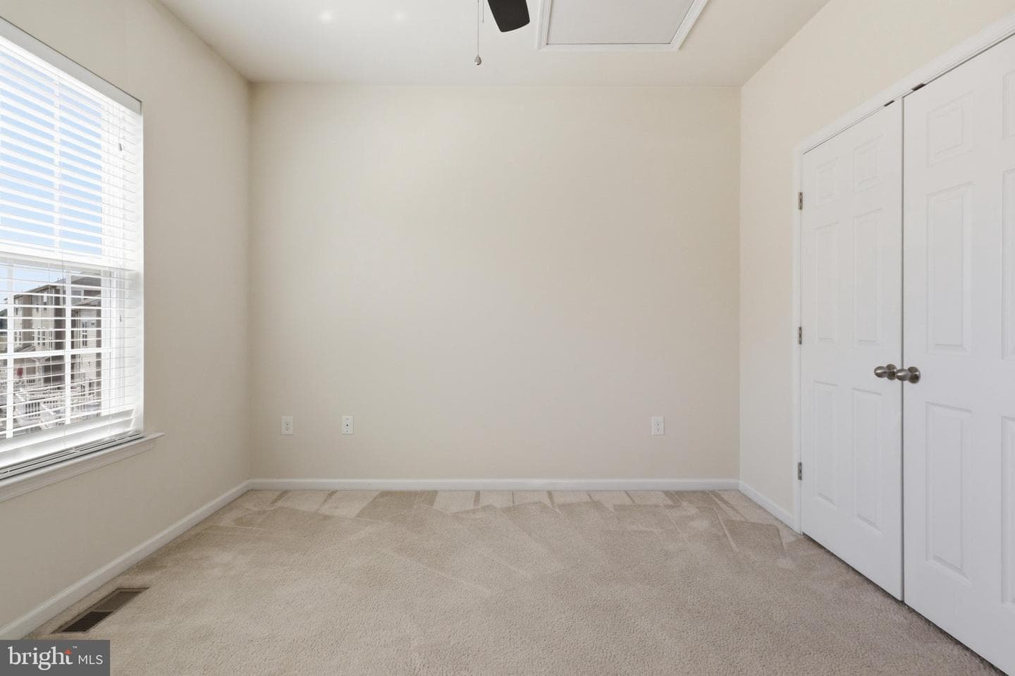 6082 Forum Square photo 37