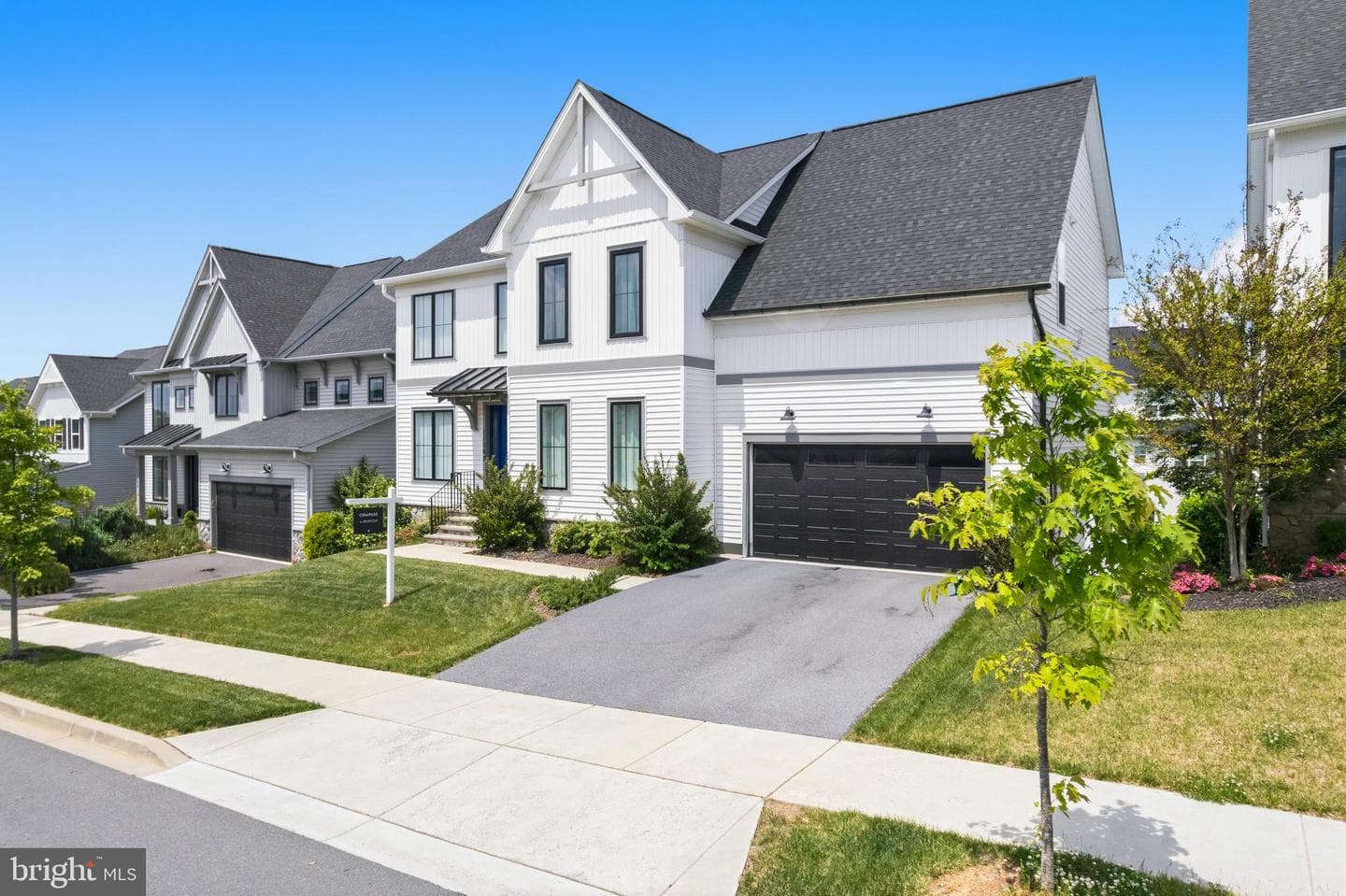 11068 Emerald Crown Drive, Monrovia