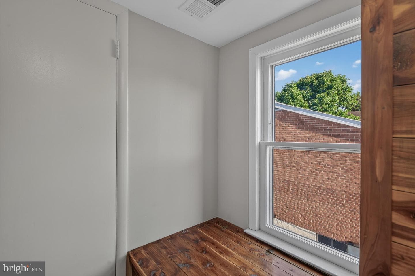 620 N Maple Avenue photo 35