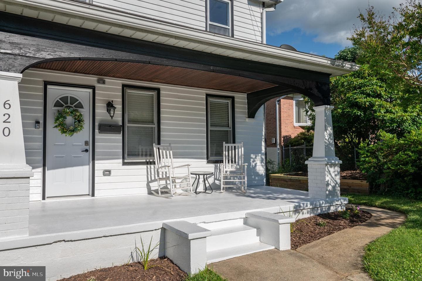 620 N Maple Avenue photo 4