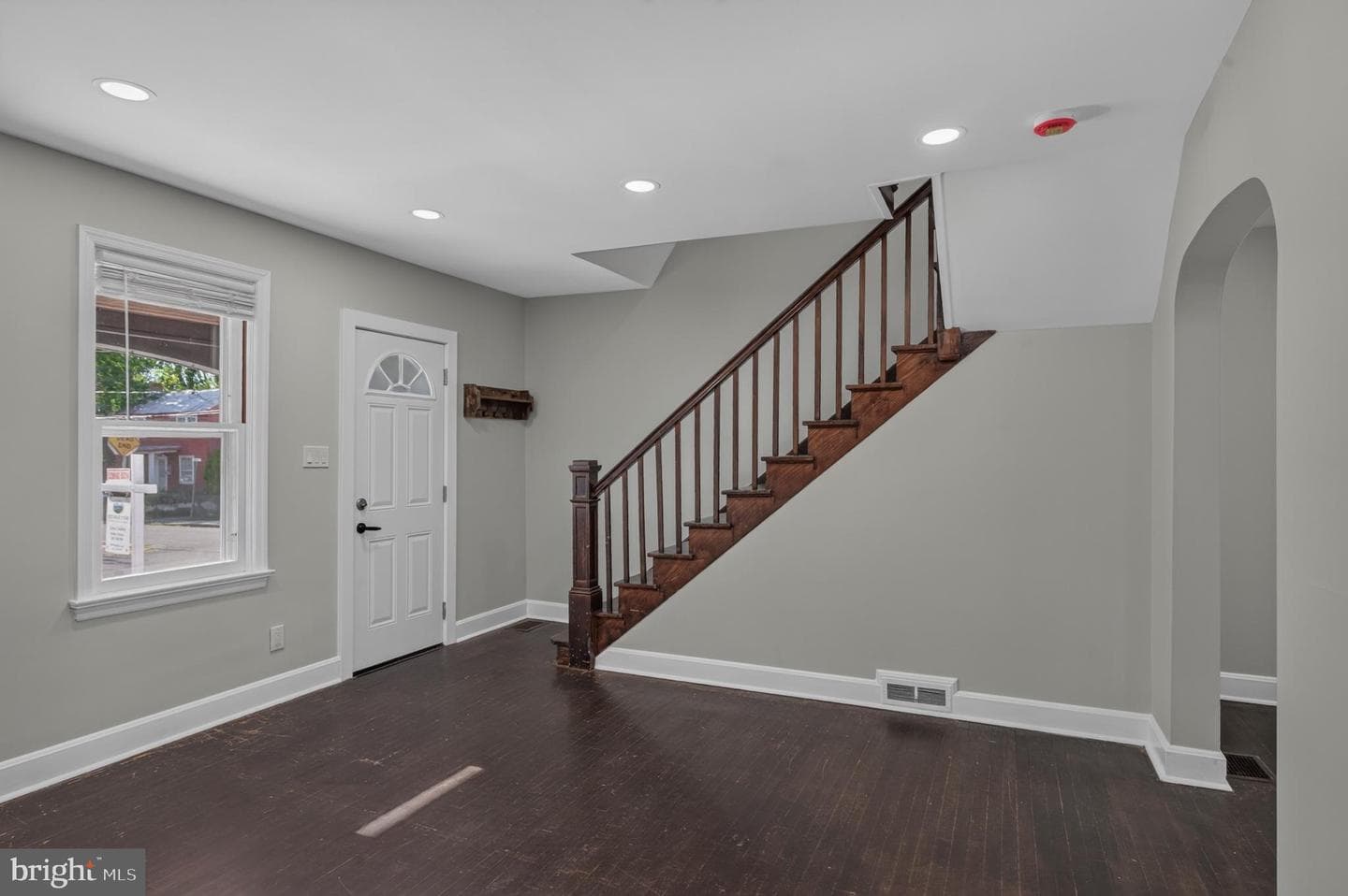 620 N Maple Avenue photo 5