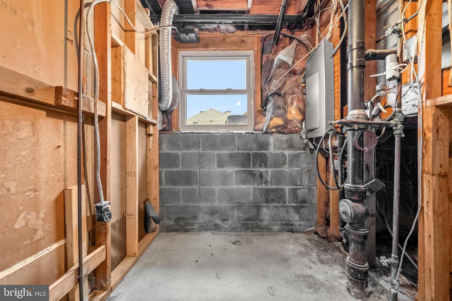 452 Center Street photo 29