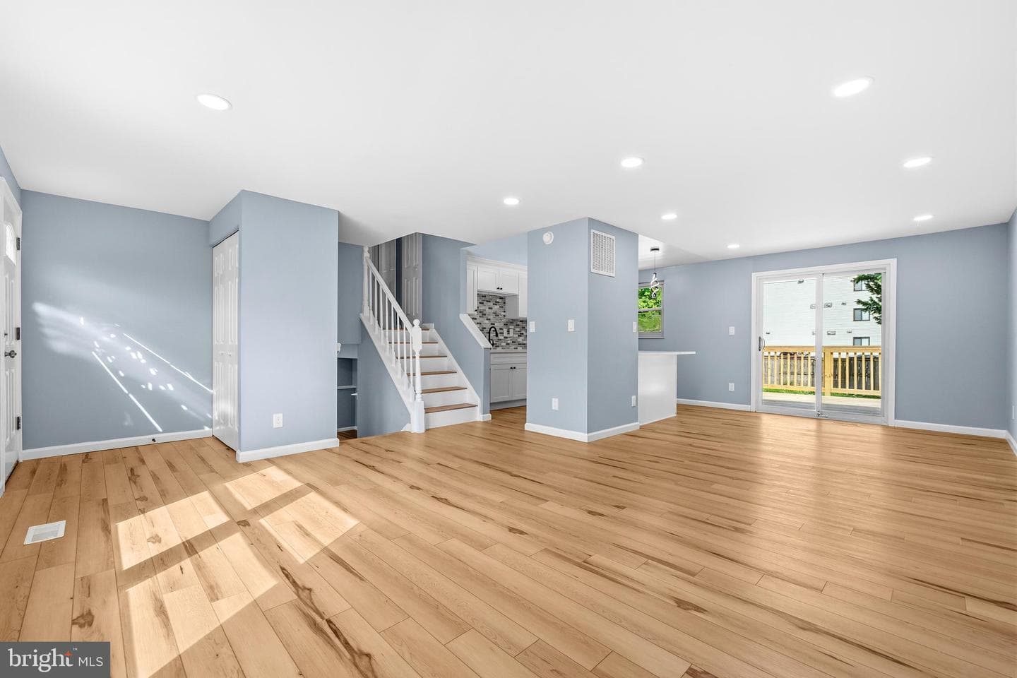 452 Center Street photo 6