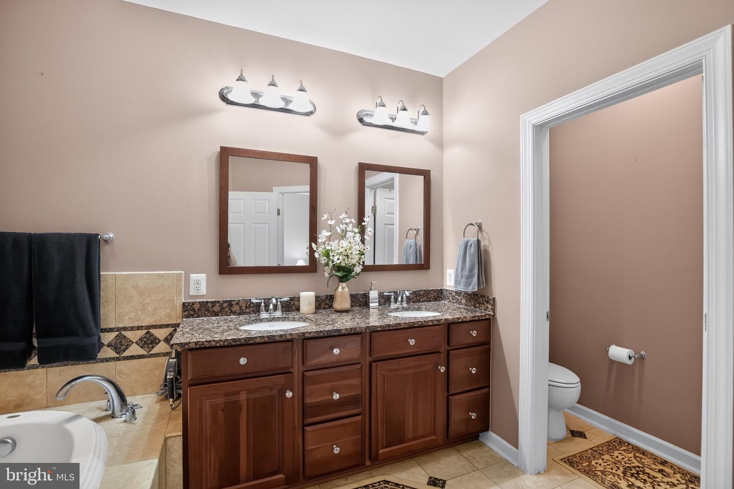 3928 Shawfield Lane photo 17