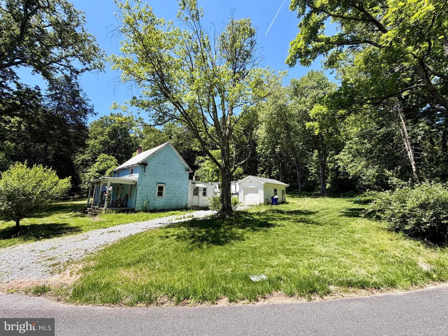 10121 Putman Road photo 3