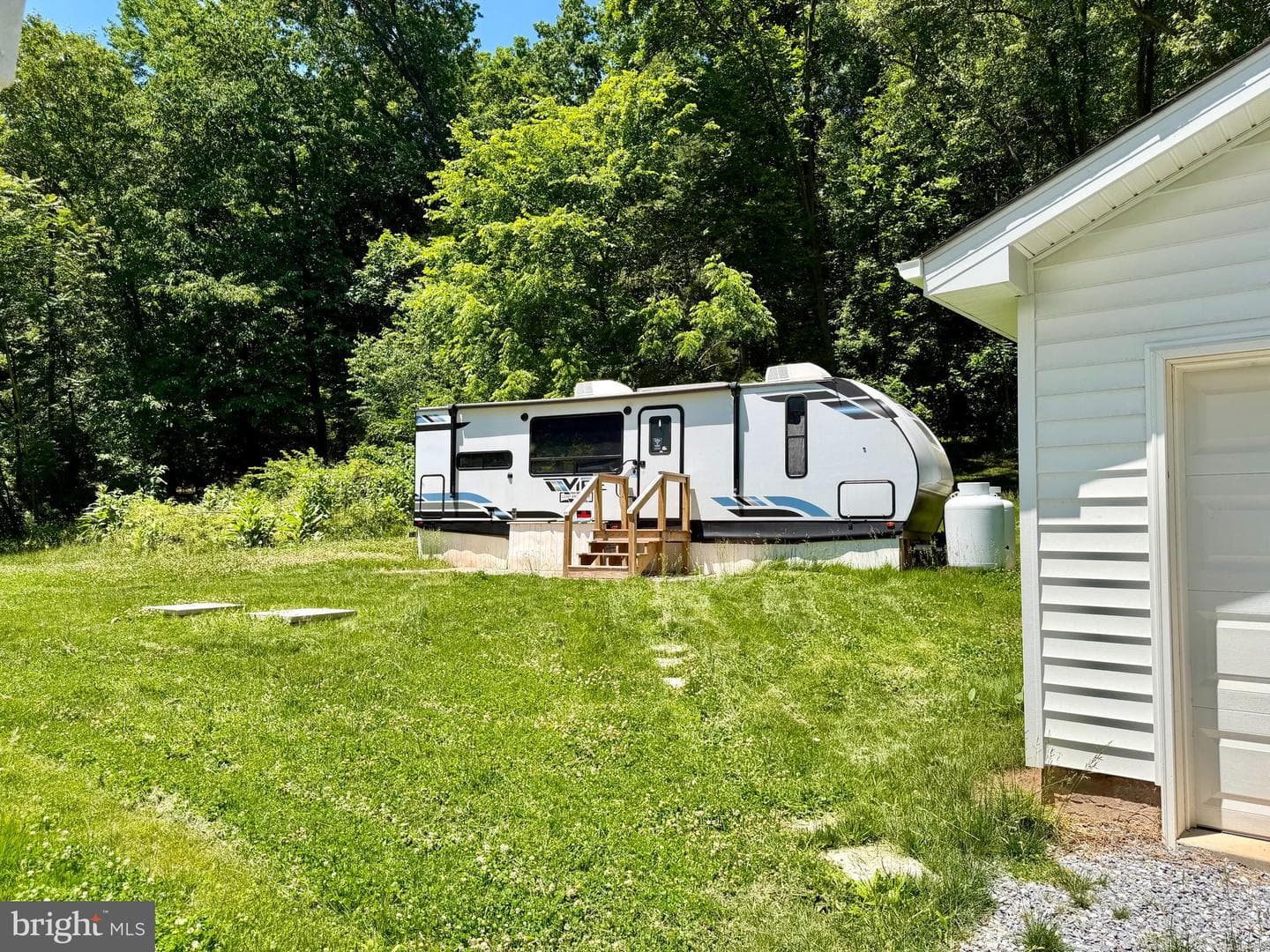 10121 Putman Road photo 4