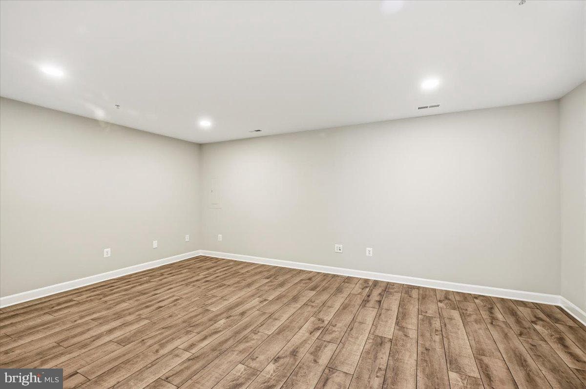 3706 Singleton Terrace photo 14