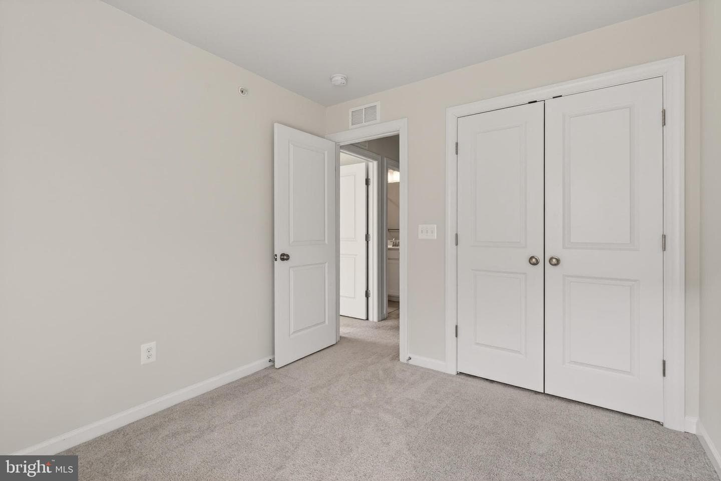 7120 Mchenry Mews photo 30