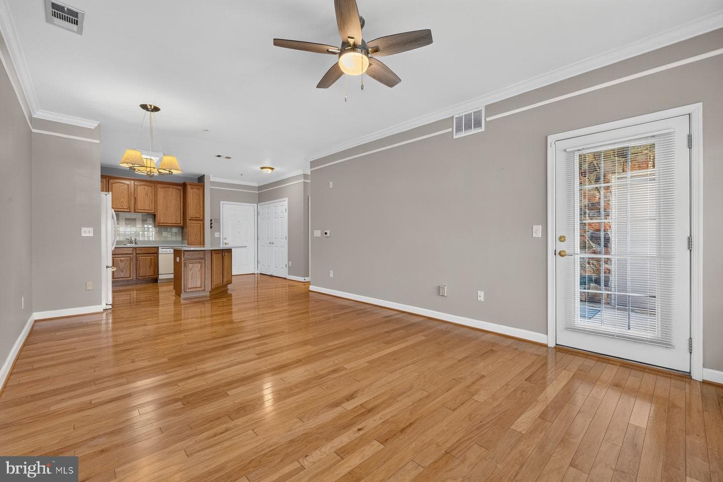 120 Burgess Hill Way #114 photo 11