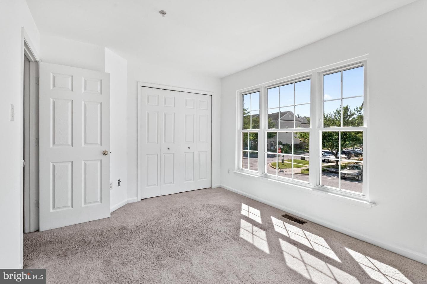 605 Hollowstone Road photo 14