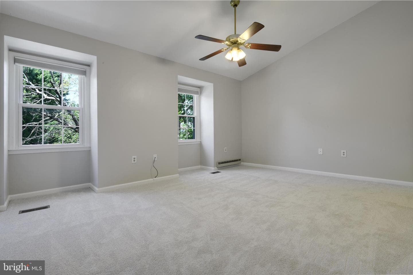 146 Lauren Court photo 8