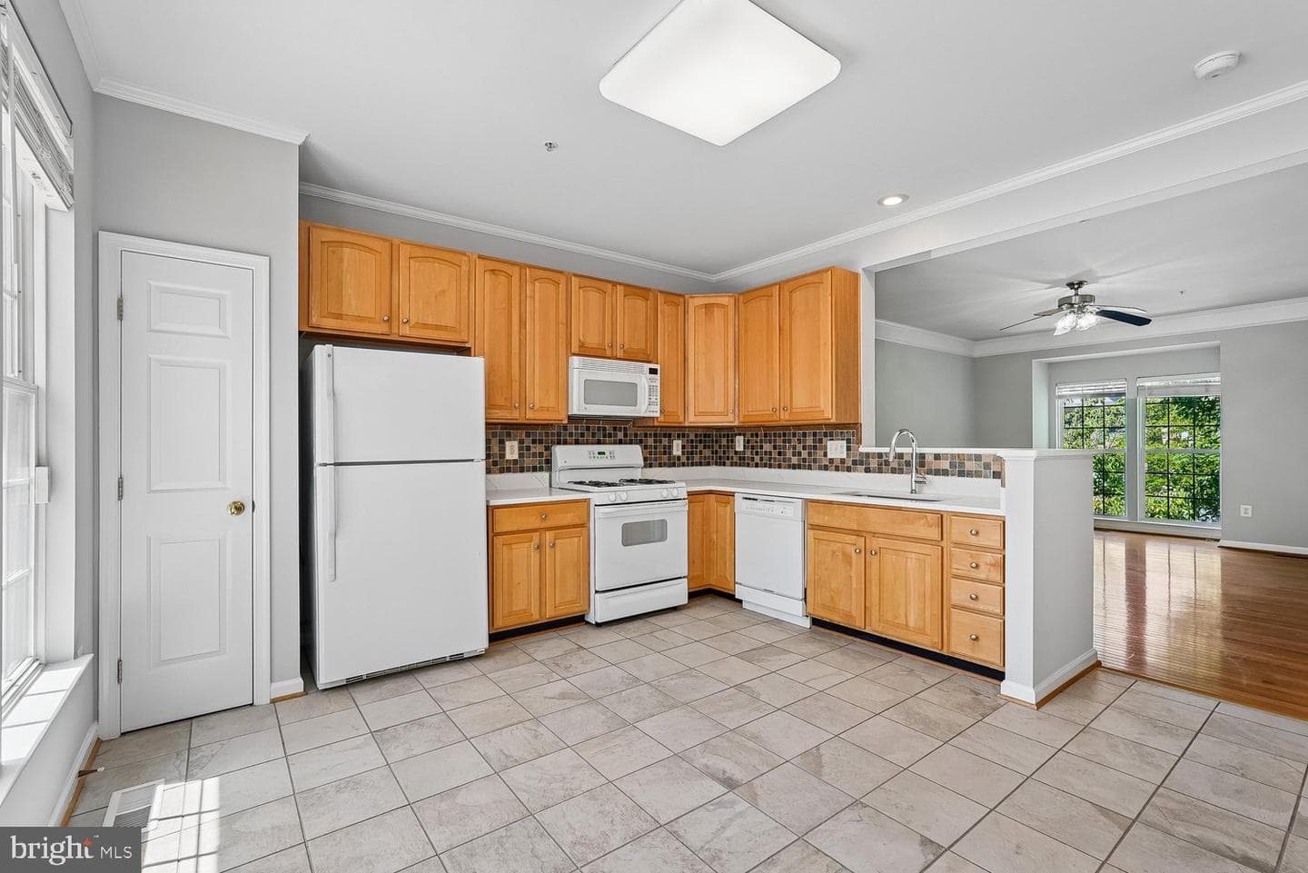 3626 Singleton Terrace photo 11