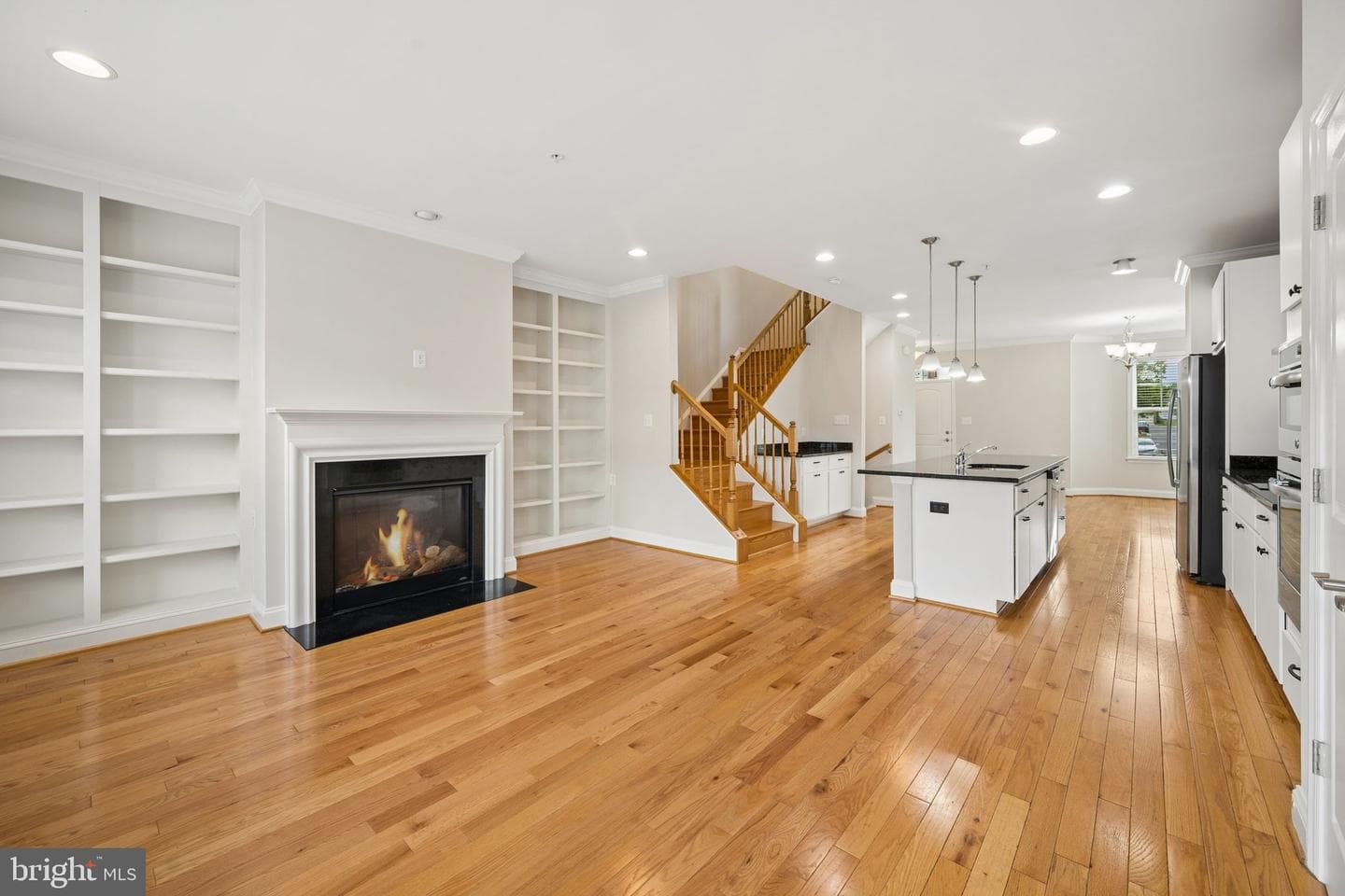 1142 Holden Road photo 5