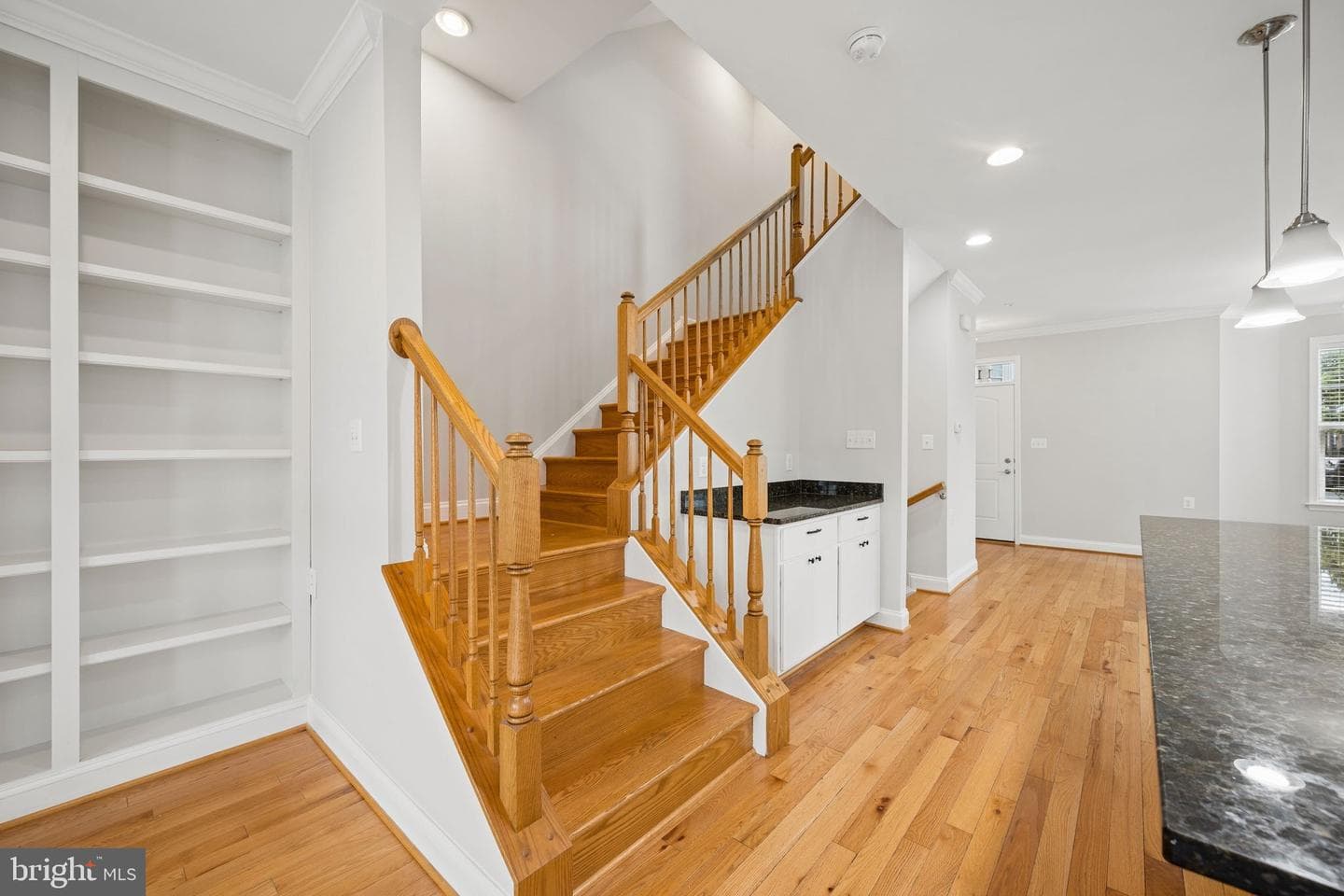 1142 Holden Road photo 6
