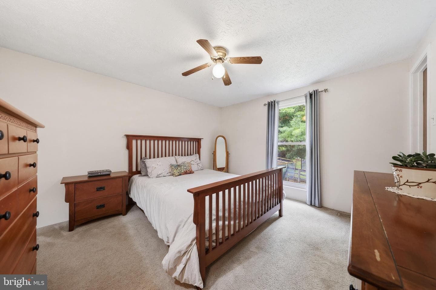 1595 Elmwood Court photo 18