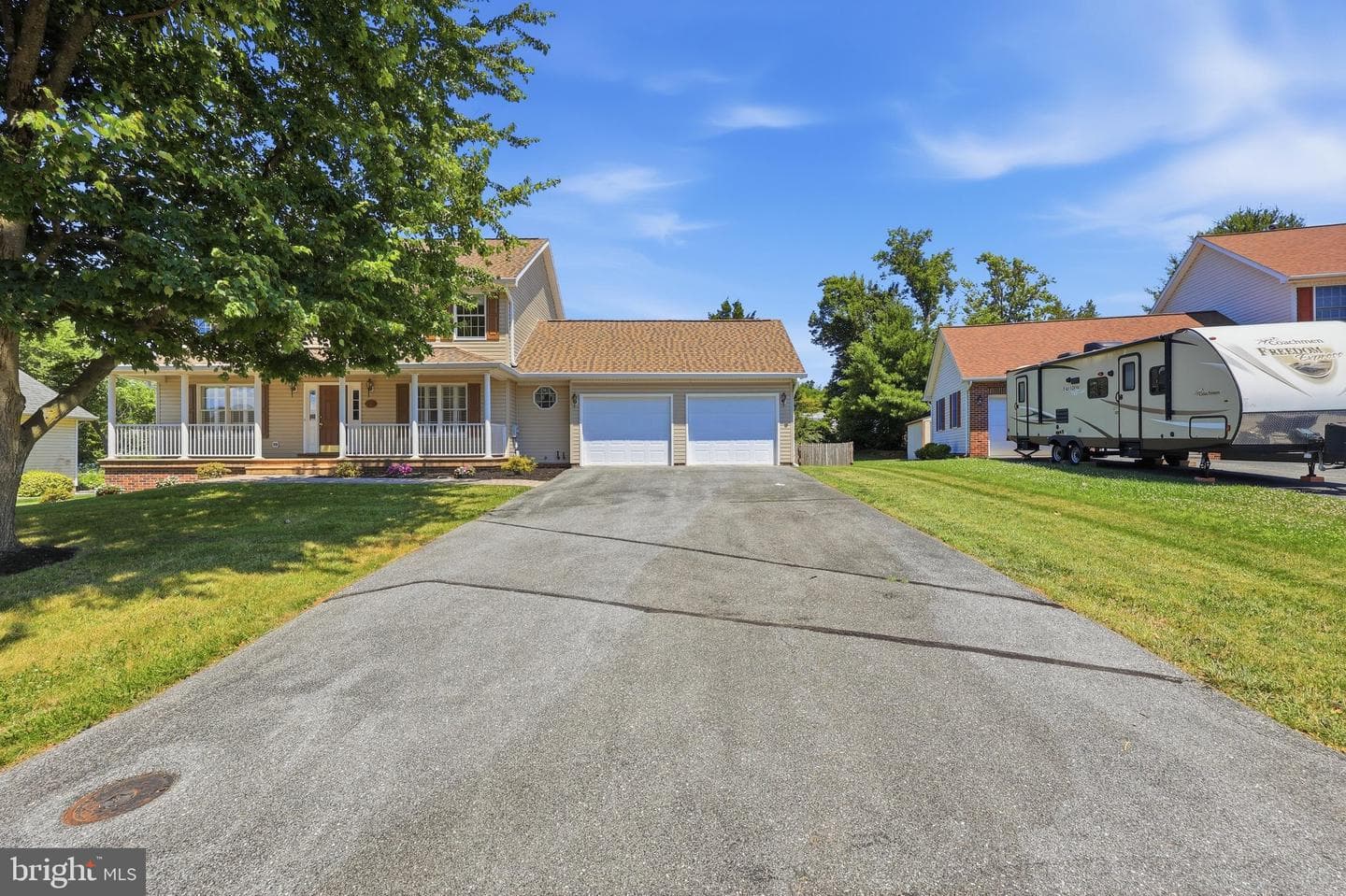 210 Bennett Court photo 52