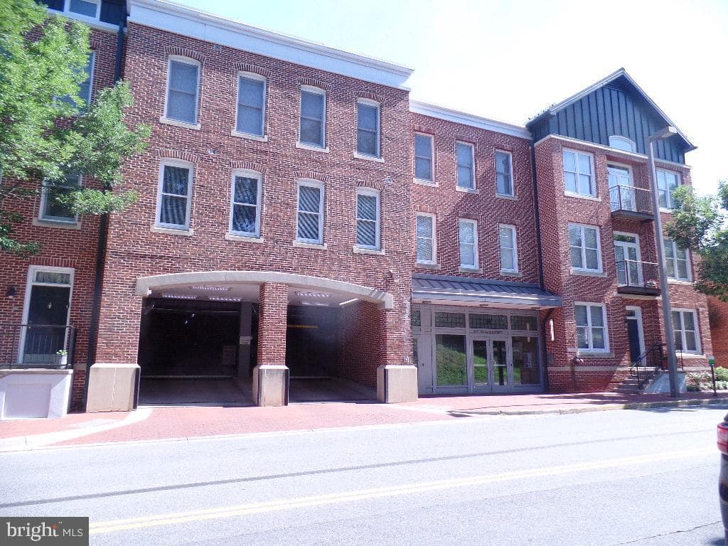 35 E All Saints Street #212, Frederick
