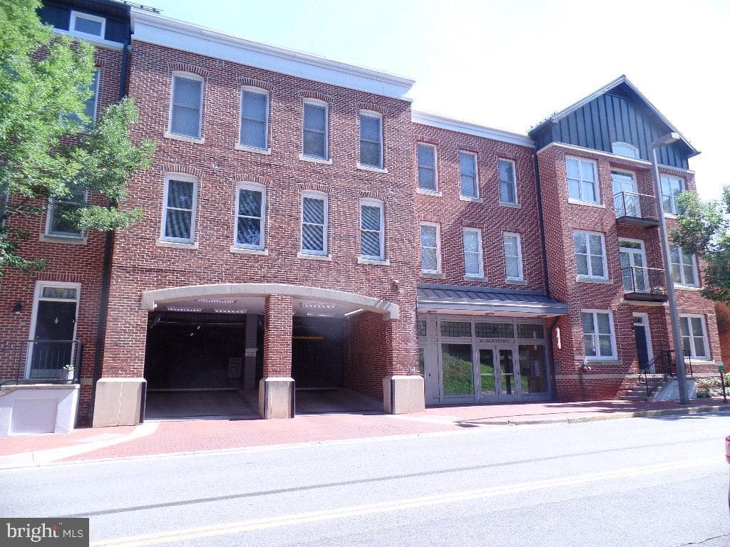 35 E All Saints Street #212 photo 14
