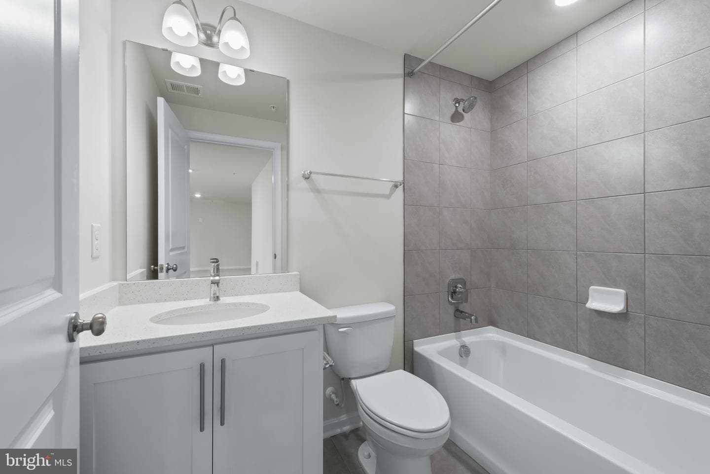 467 Ensemble Way photo 31